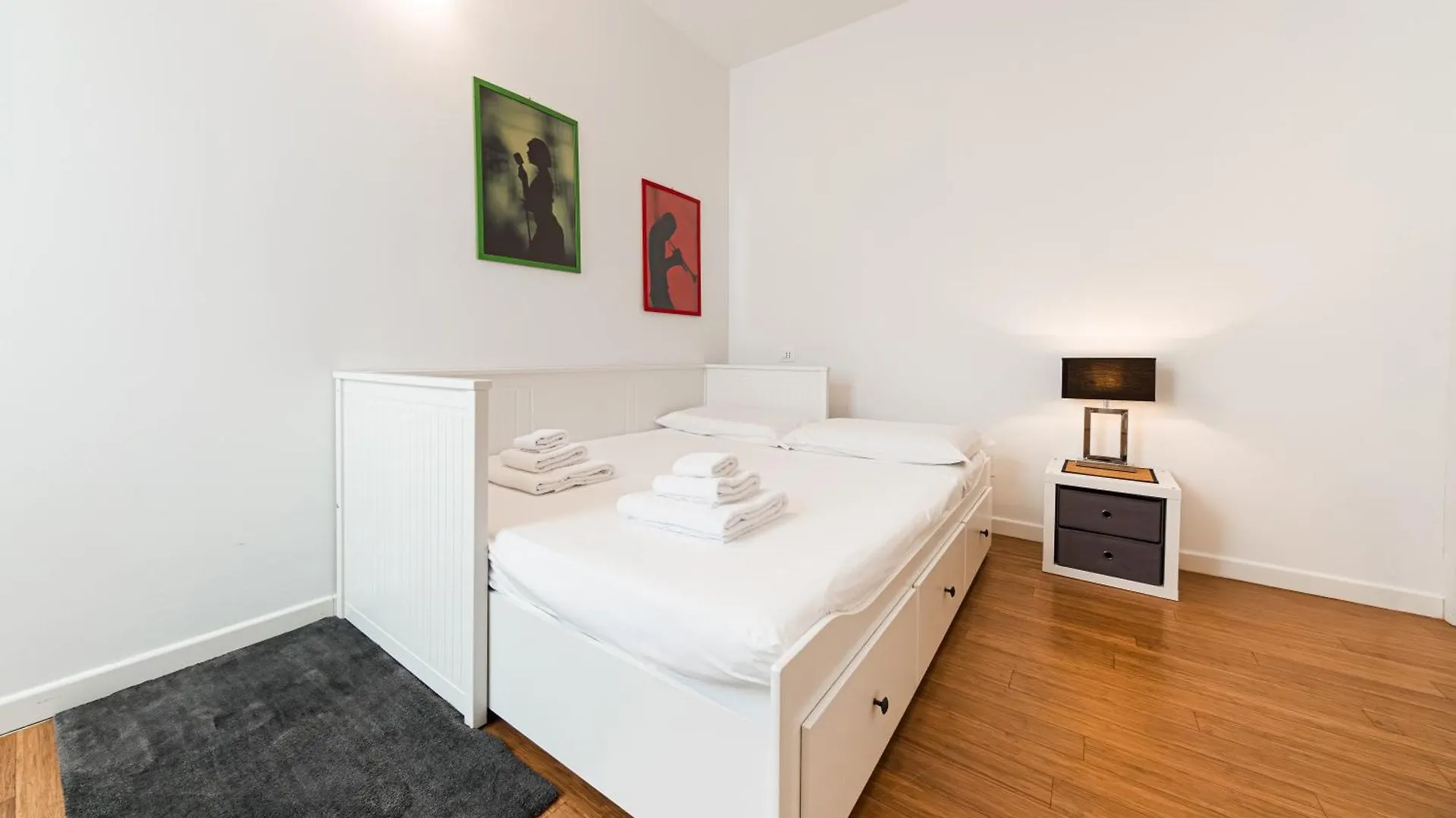 Nettuno Apartment - Private Garden In Bologna Center
