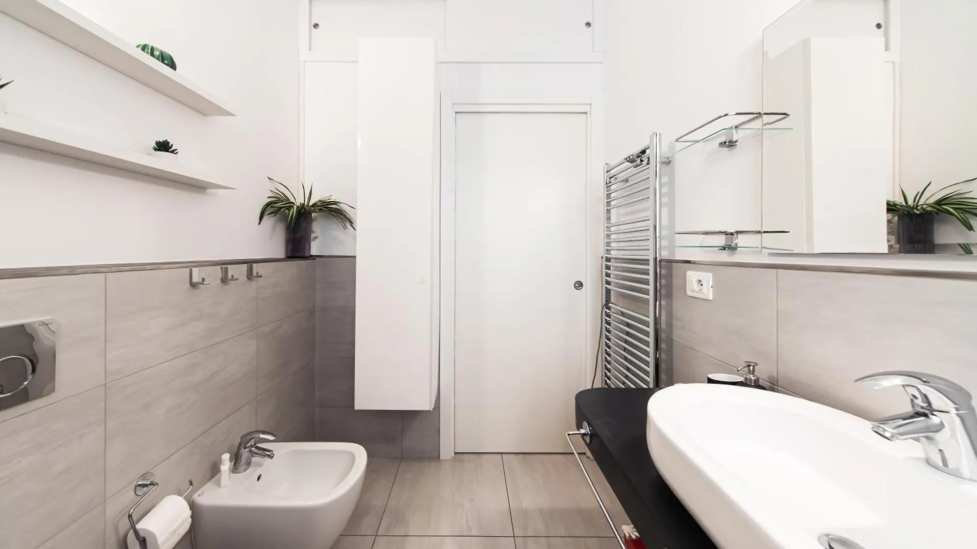 Nettuno Apartment - Private Garden In Bologna Center Italy