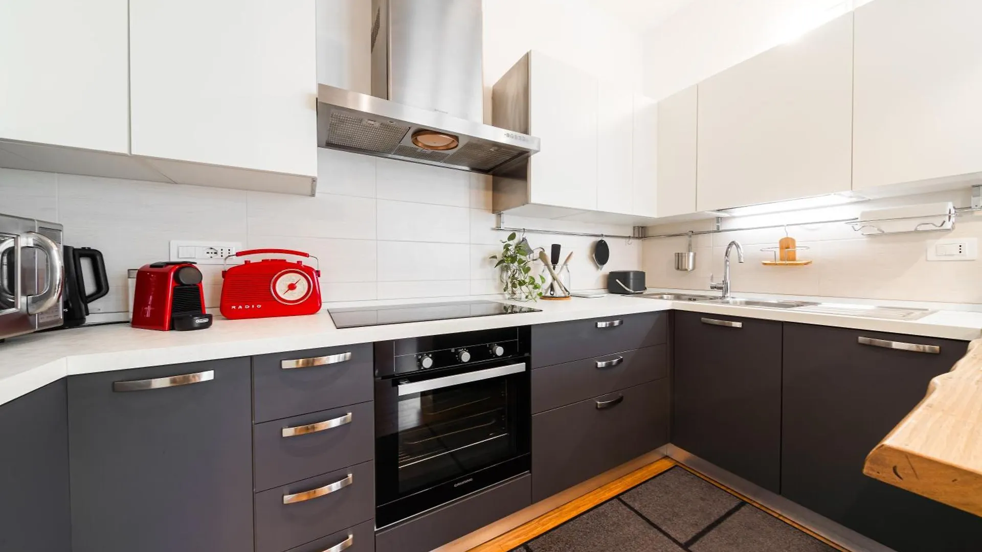 Nettuno Apartment - Private Garden In Bologna Center Italy