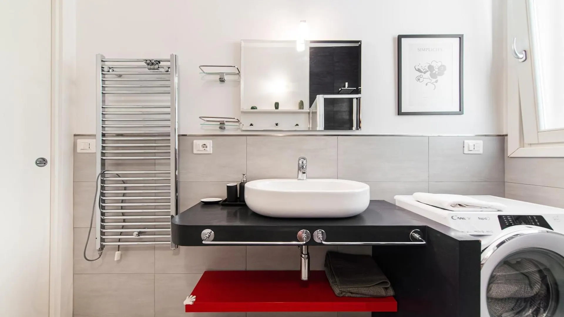 Nettuno Apartment - Private Garden In Bologna Center