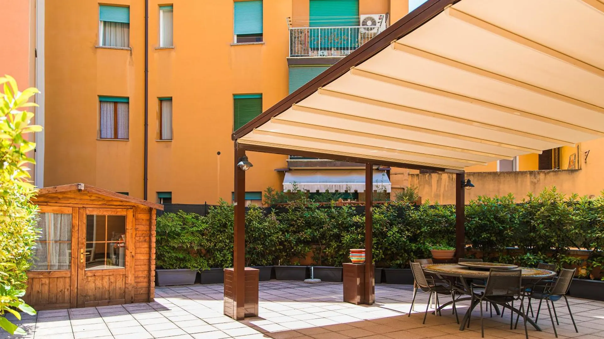 Nettuno Apartment - Private Garden In Bologna Center 0*,